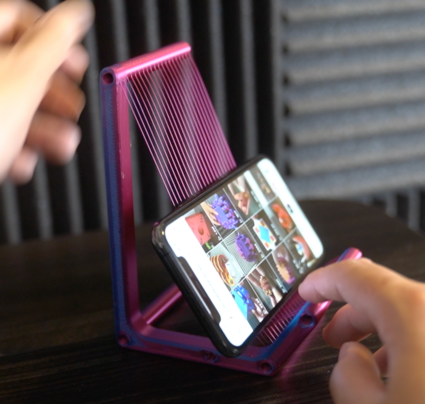 Experimental Tension Strand Phone Stand