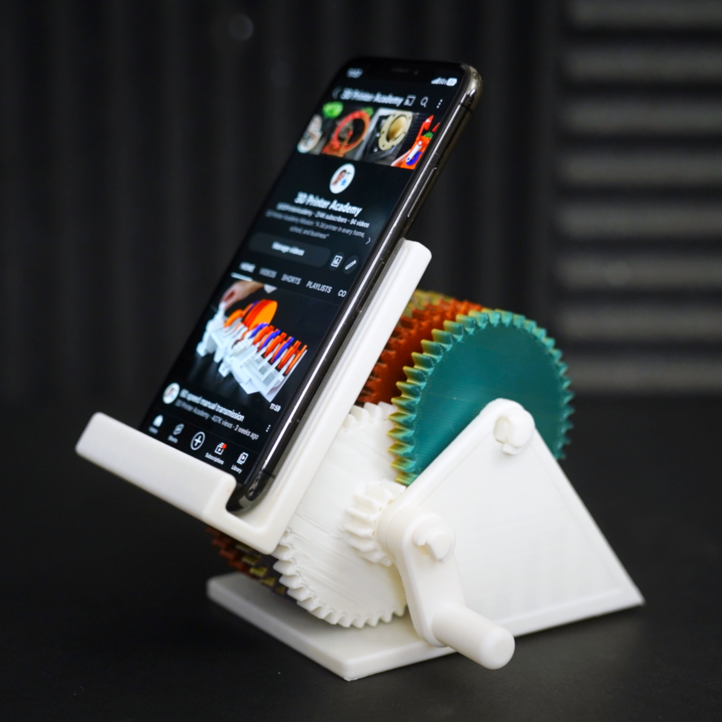 Gear Reduction Phone Stand
