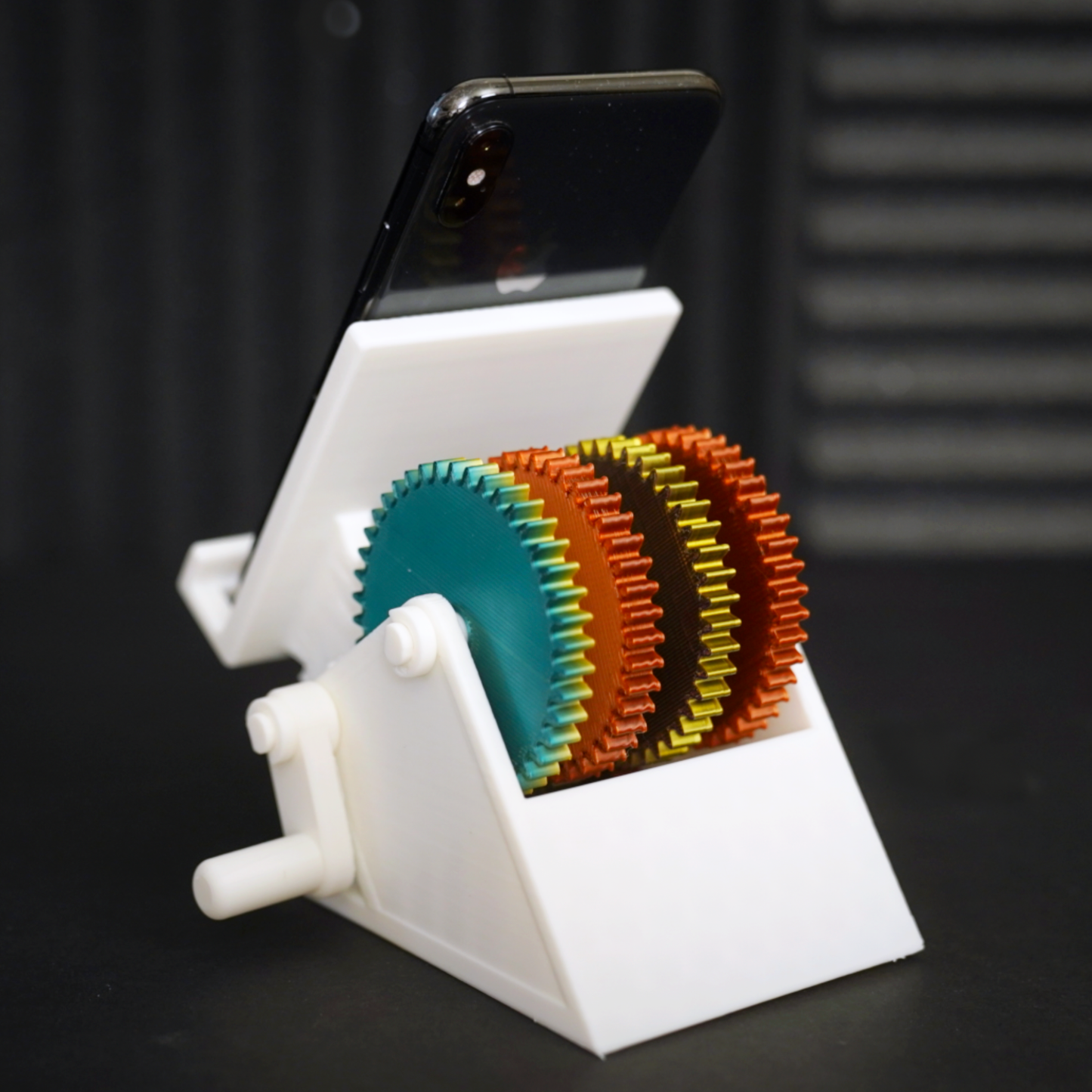 Gear Reduction Phone Stand